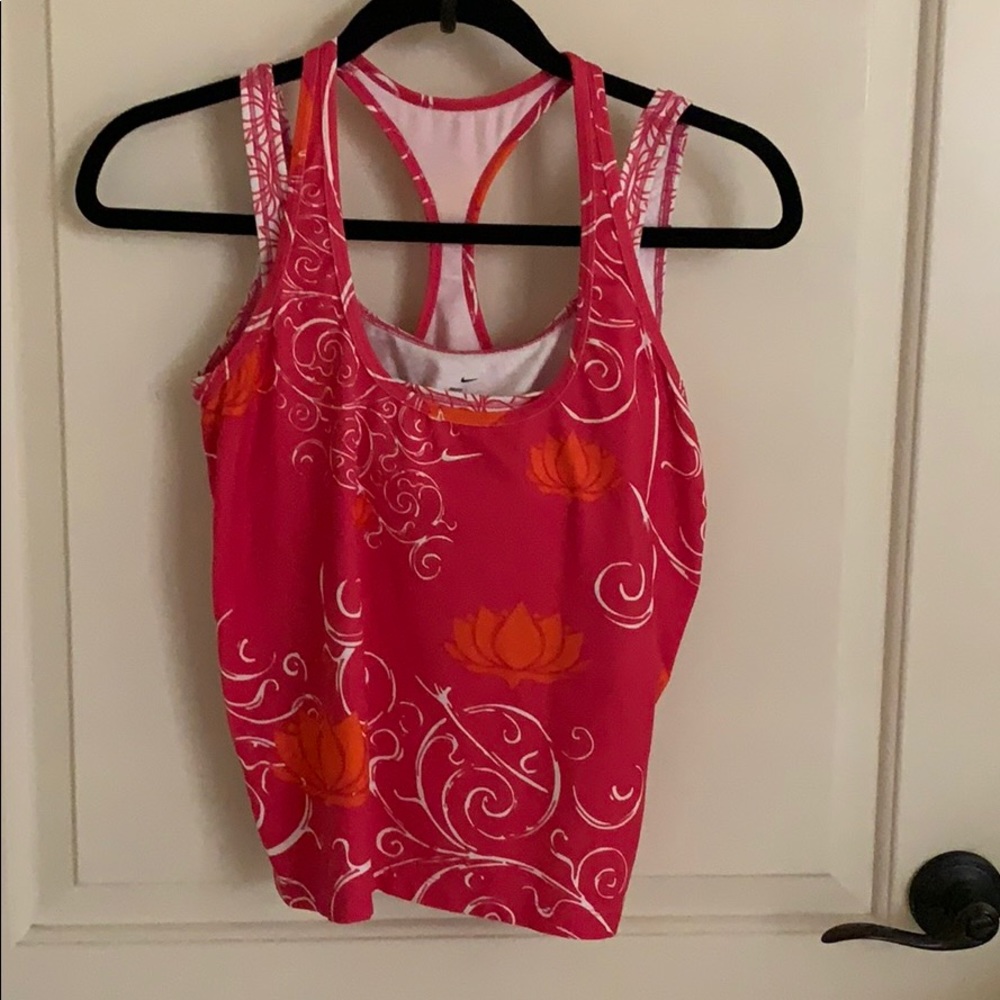 Nike yoga workout tank top New no tags bra XS pink